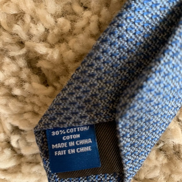 Vince Camino Tie - Picture 3 of 3